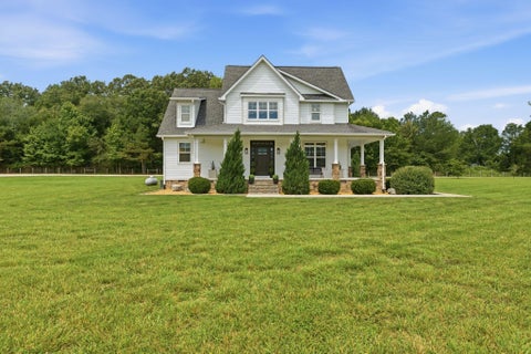 Homes For Sale - 354 Garner Road<br/> Decherd, TN 37324