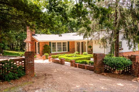 Photo of 1008 Fort Stephenson Terrace, Lookout Mountain, TN 37350 (MLS # 1537298)