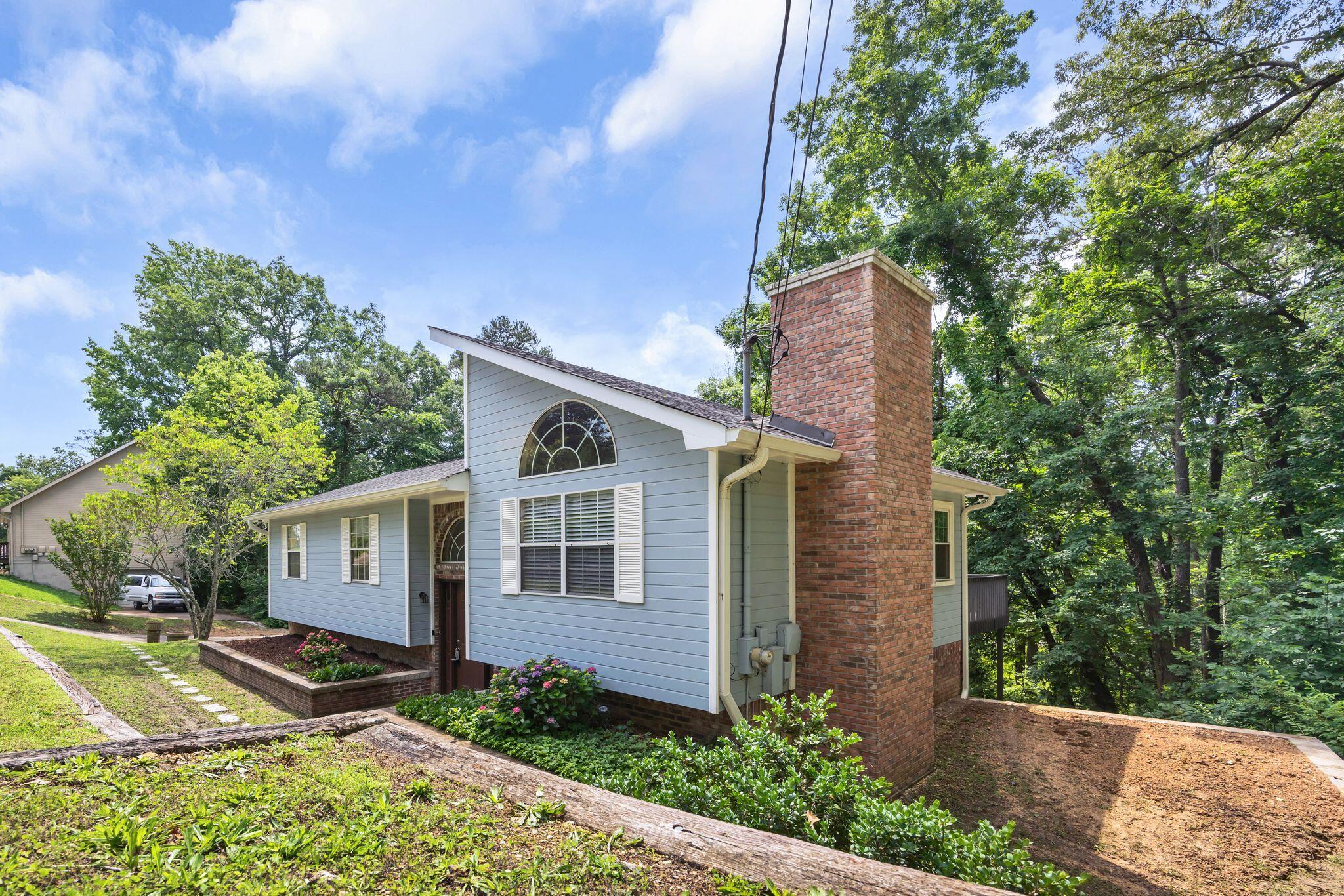 216 Longview Drive, Rossville, Georgia image 6