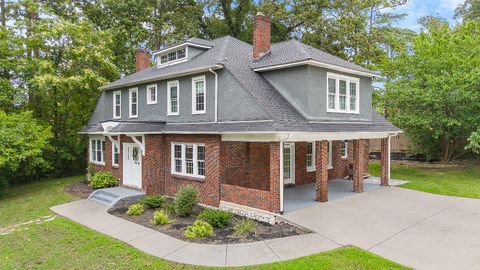 Photo of 314 Tunnel Boulevard, Chattanooga, TN 37411 (MLS # 1397263)
