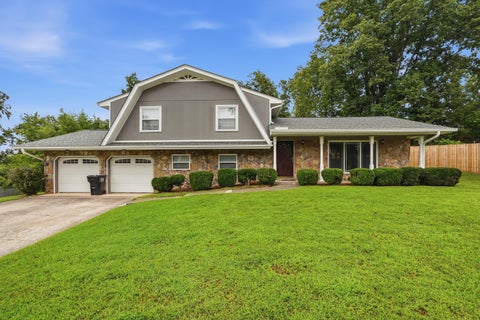 Homes For Sale - 8269 Clipper Drive<br/> Chattanooga, TN 37421