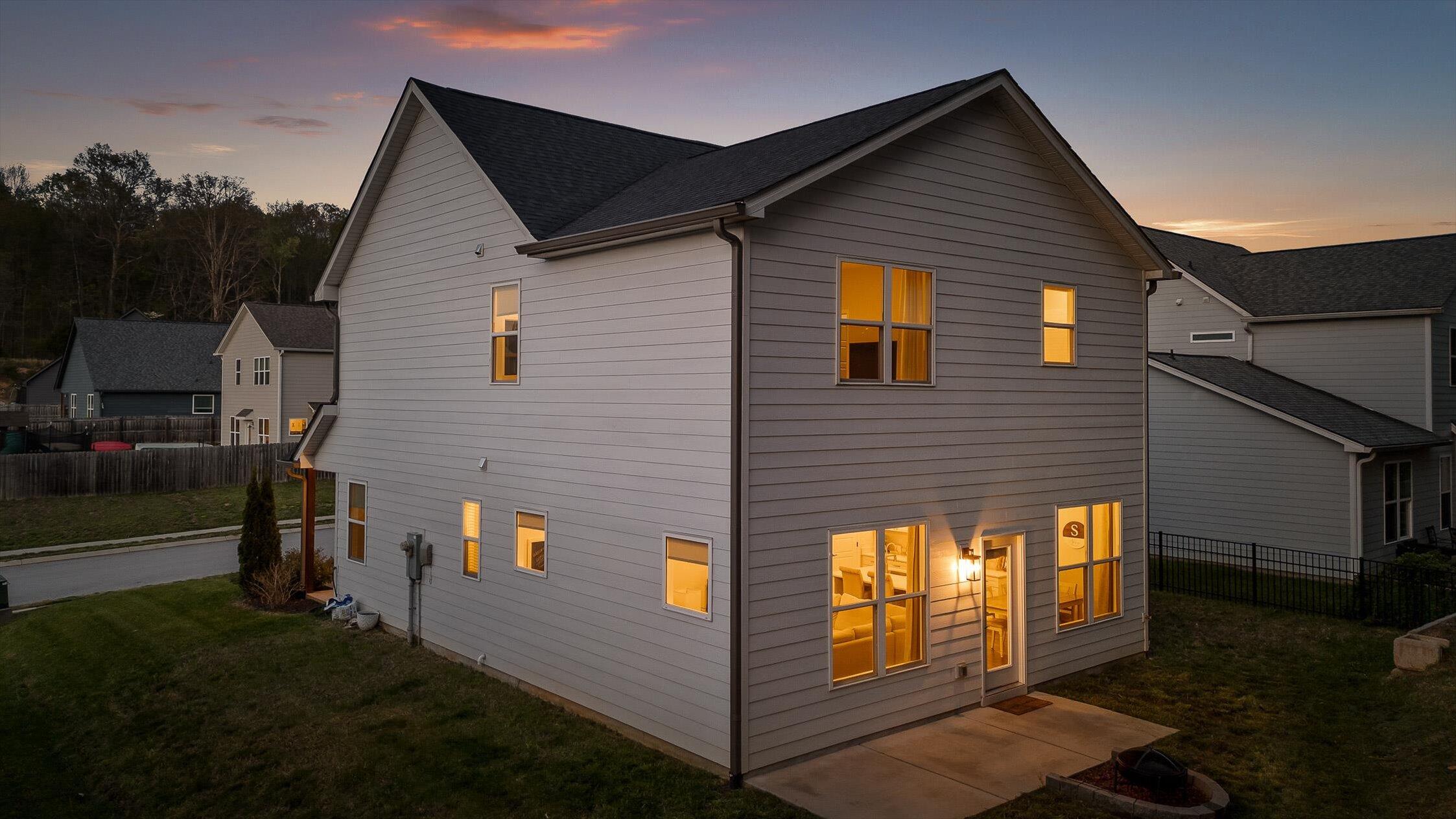 284 Stonegate Way, Soddy Daisy, Tennessee image 3
