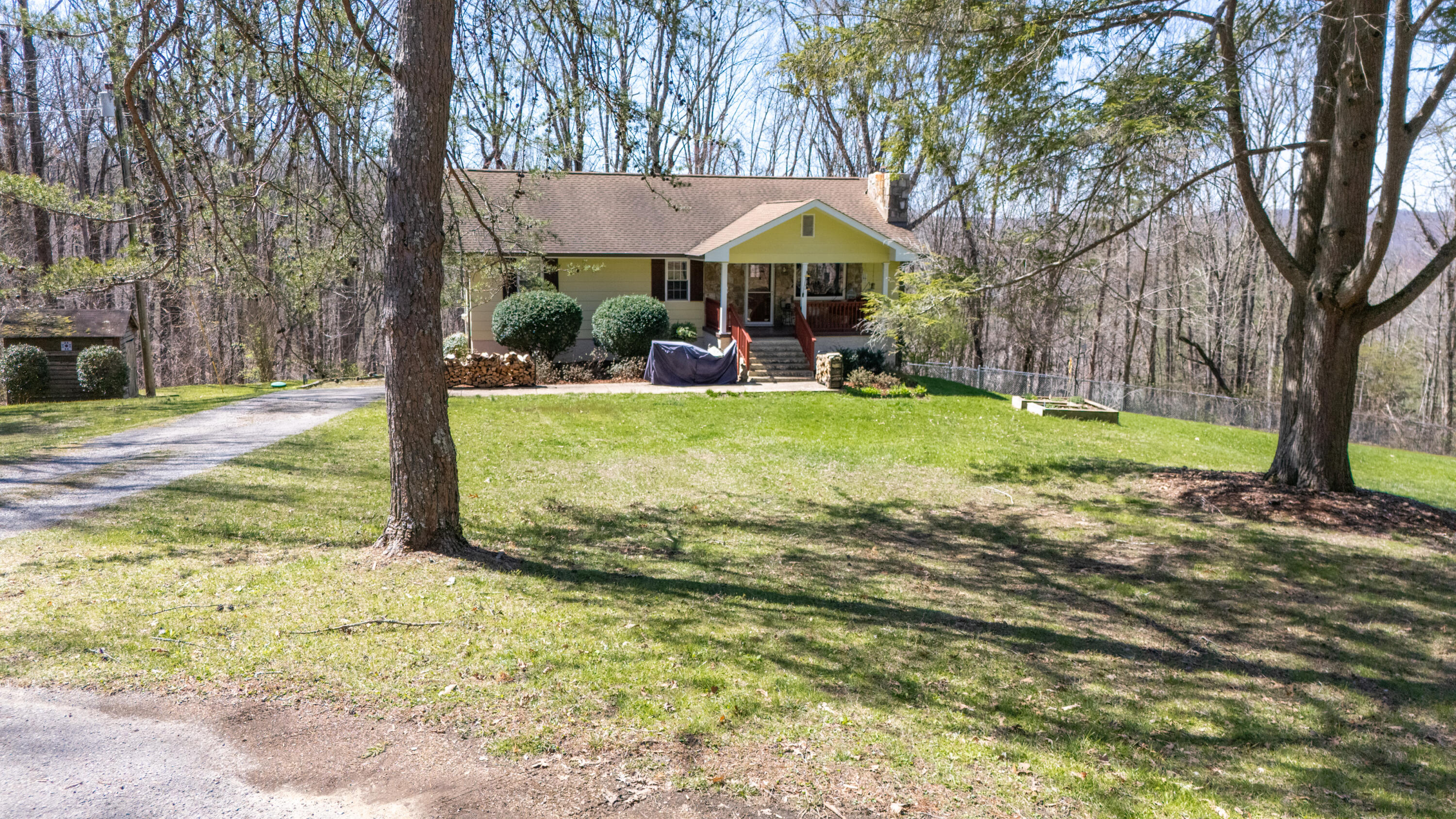 1805 Sunshine Lane, Signal Mountain, Tennessee image 39