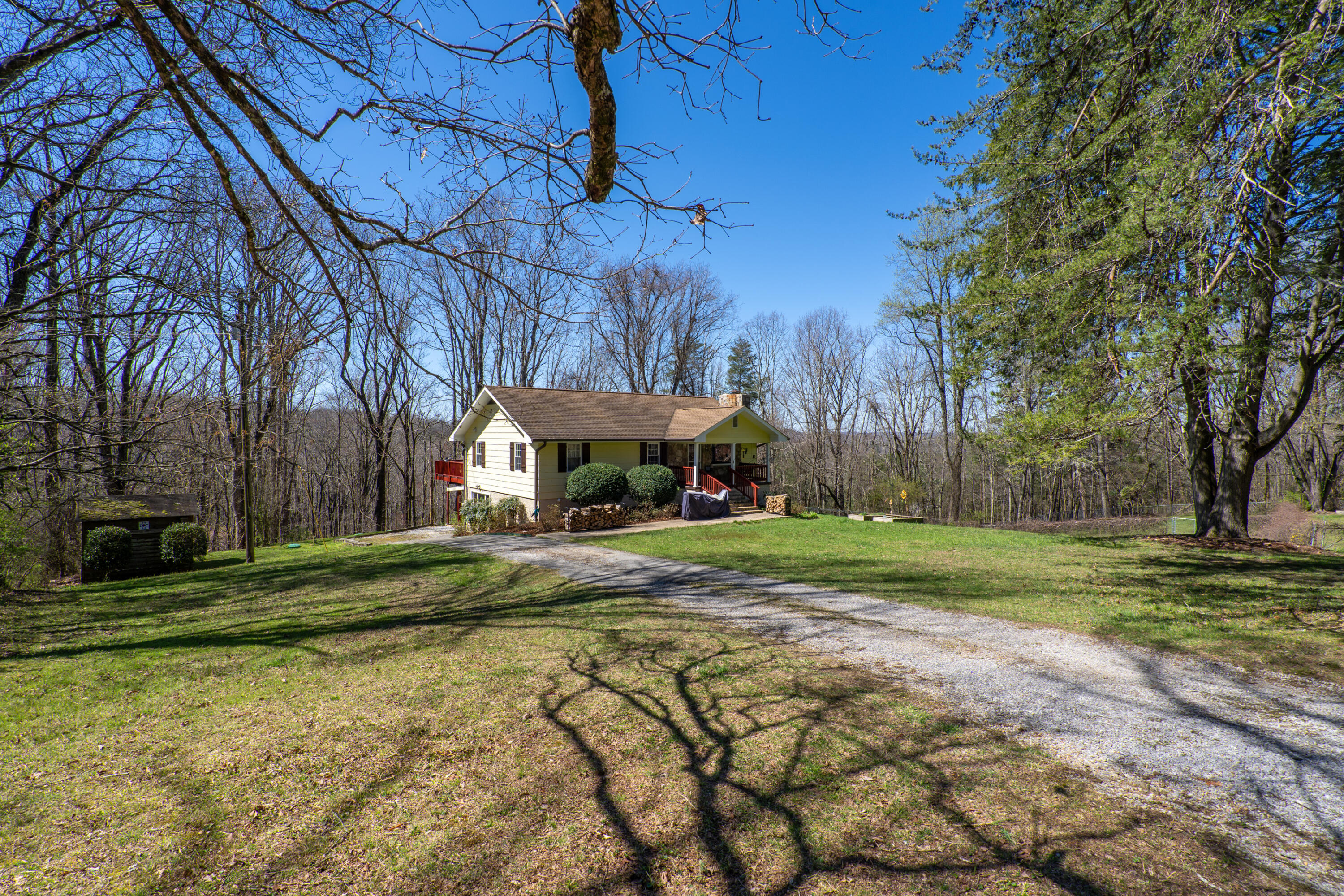 1805 Sunshine Lane, Signal Mountain, Tennessee image 38
