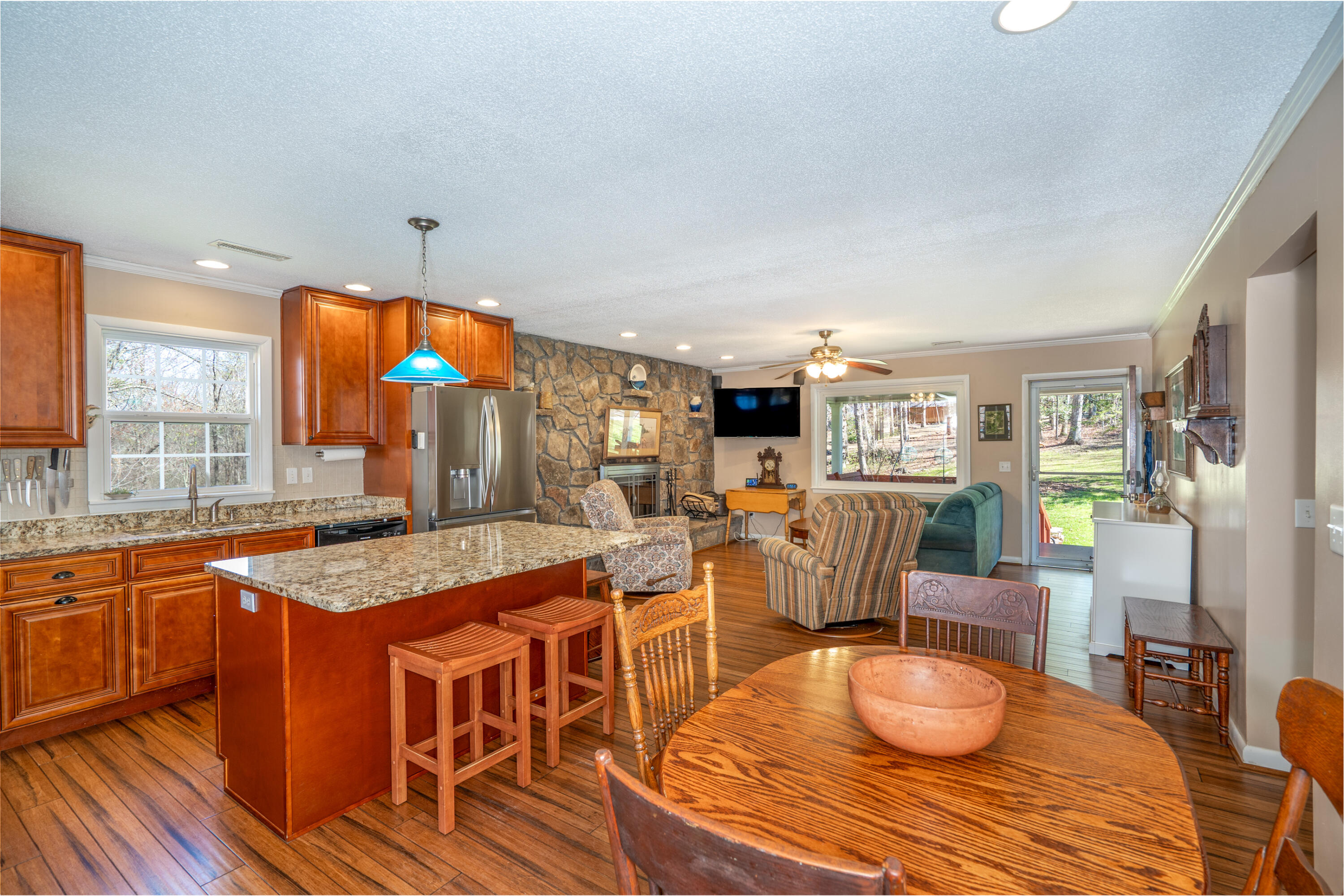 1805 Sunshine Lane, Signal Mountain, Tennessee image 10