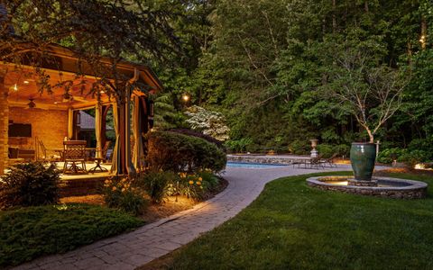 Tiny photo for 11 Saint Nicholas Way, Signal Mountain, TN 37377 (MLS # 1515793)