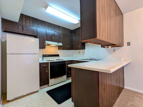 Tiny photo for 900 Mountain Creek Road, Chattanooga, TN 37405 (MLS # 1529004)