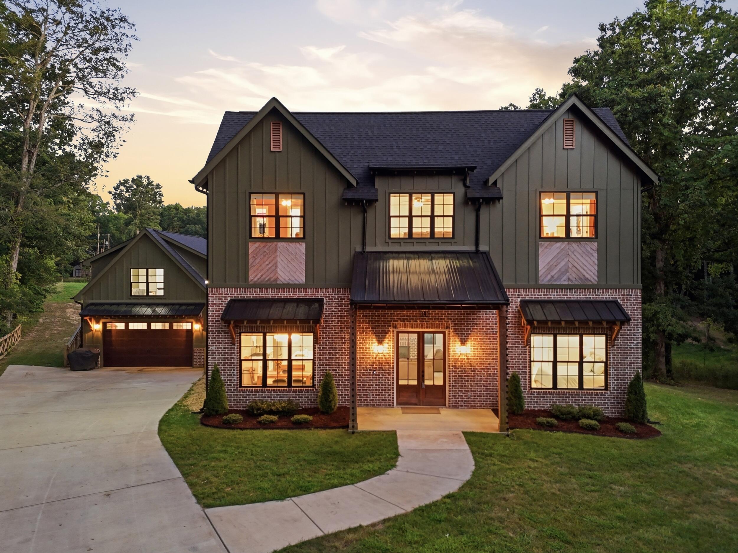 3061 Baggett Trail