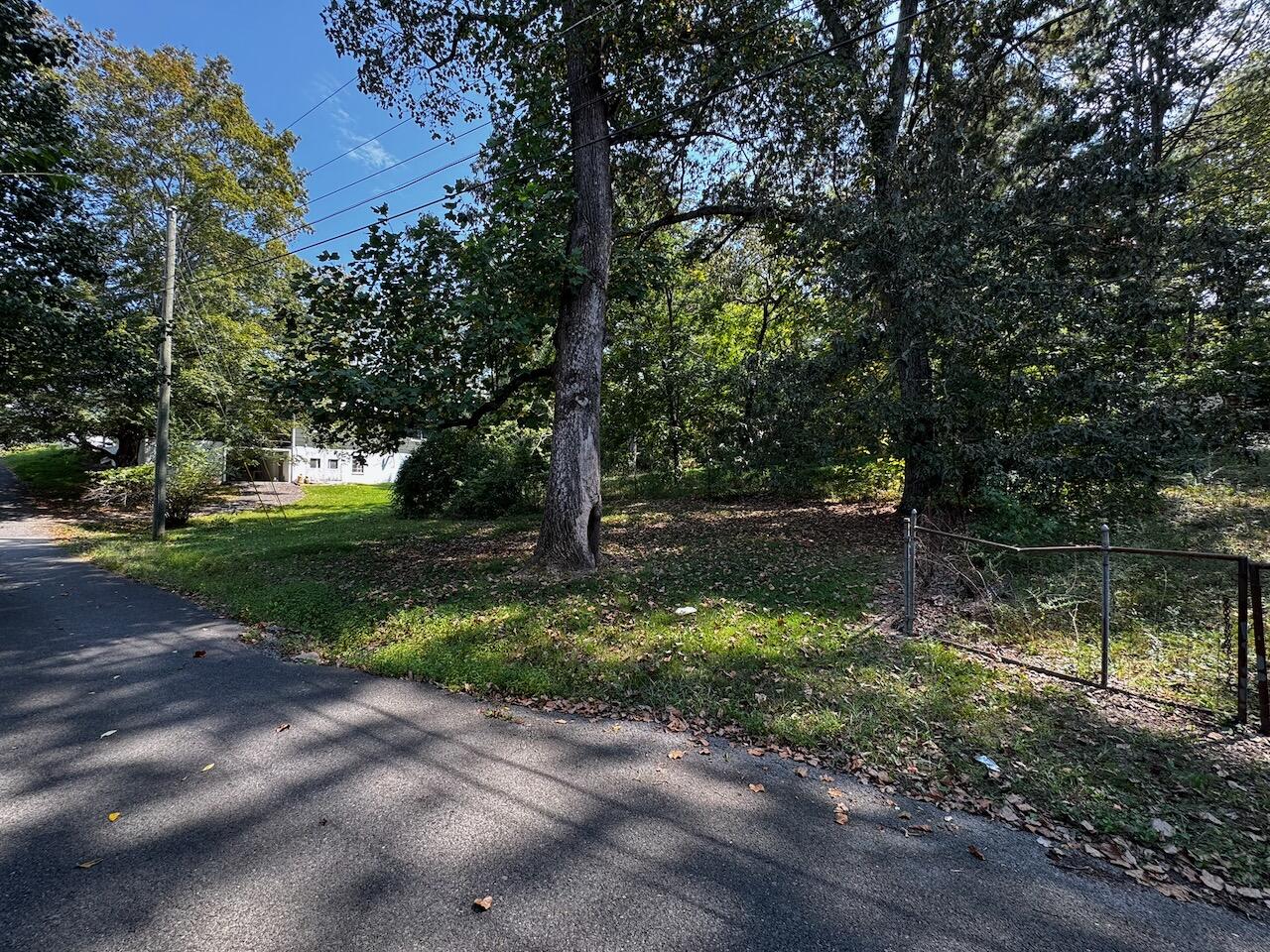 Lot 2 Weeks Drive