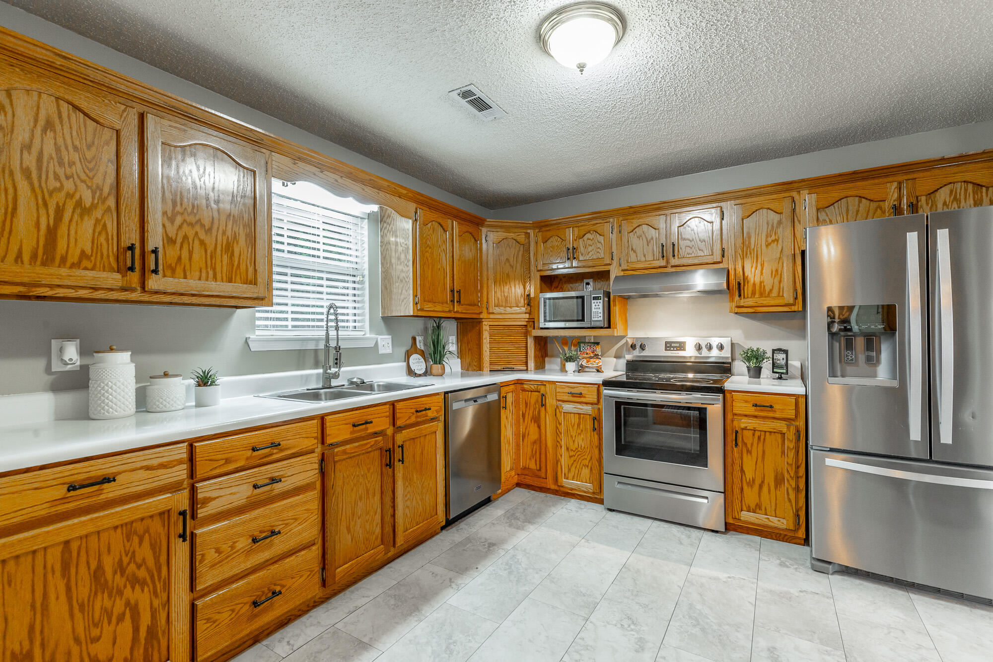 54 Windy Hill Circle, Ringgold, Georgia image 5