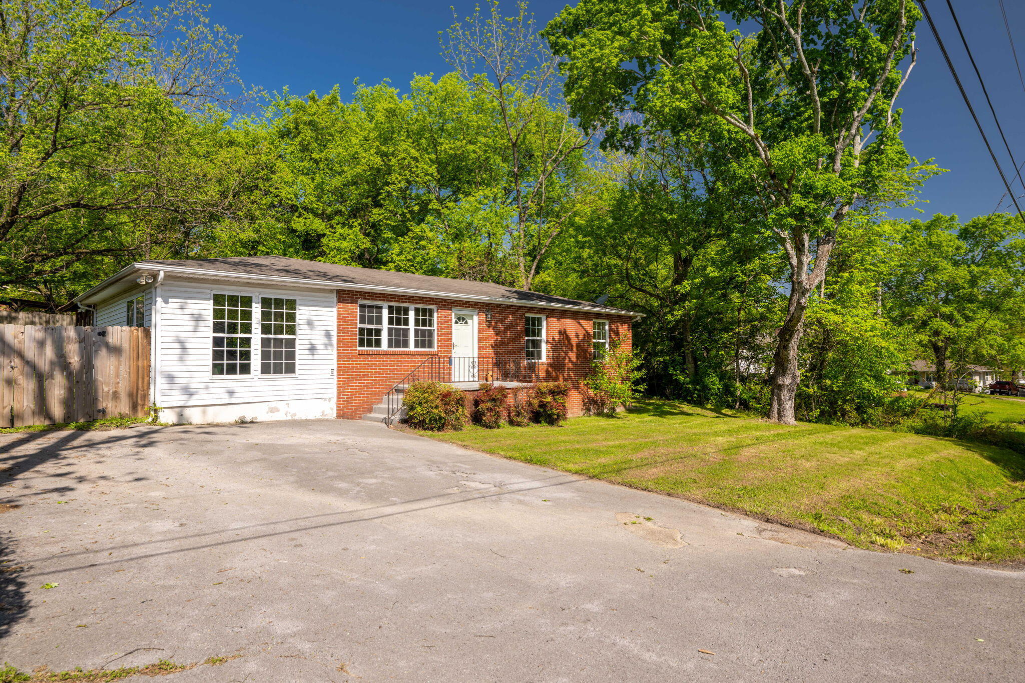 94 Mccraw Street, Rossville, Georgia image 2