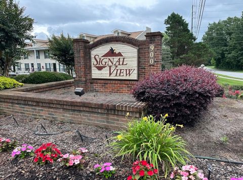 Tiny photo for 900 Mountain Creek Rd, Chattanooga, TN 37405 (MLS # 1529159)