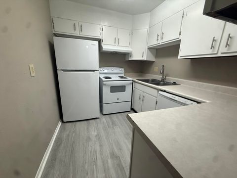 Tiny photo for 900 Mountain Creek Rd, Chattanooga, TN 37405 (MLS # 1529159)