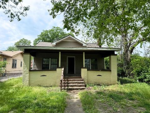 Photo of 4011 Hooker Road, Chattanooga, TN 37410 (MLS # 1531951)