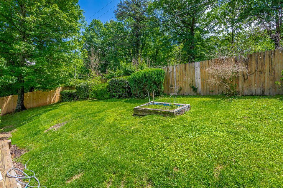 8424 Shadetree Lane, Ooltewah, Tennessee image 16