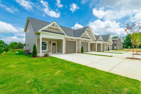 Tiny photo for 2530 Bannerman Lane, Chattanooga, TN 37421 (MLS # 1523304)