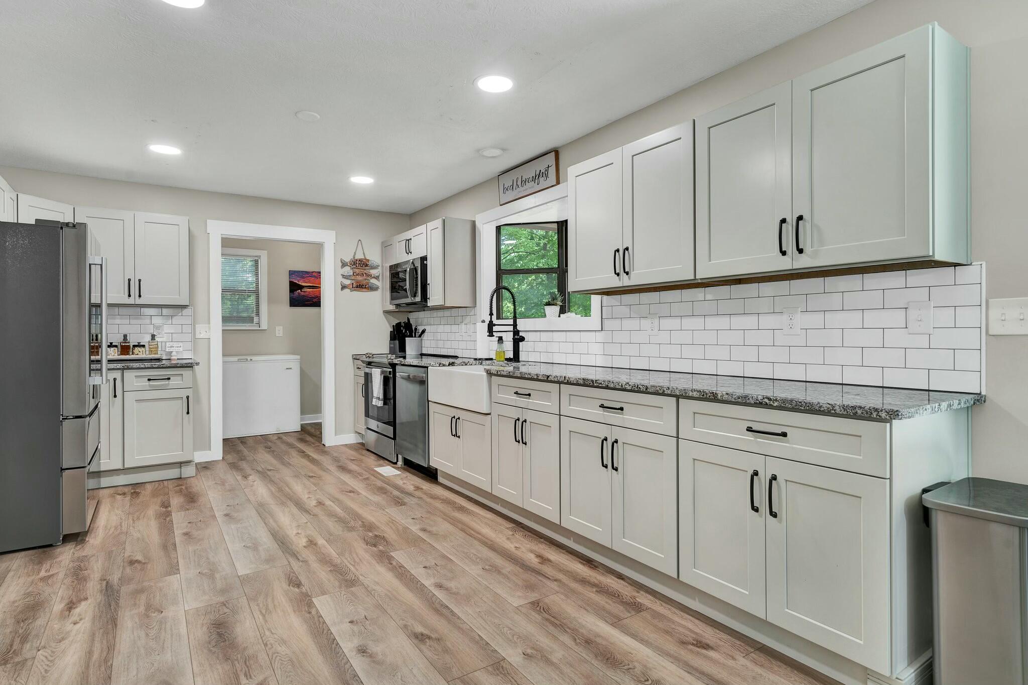 198 Amy Trail, Spring City, Tennessee image 3