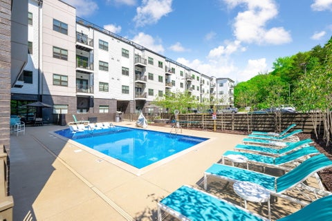Condo For Sale - 782 Riverfront Parkway<br/> Chattanooga, TN 37402