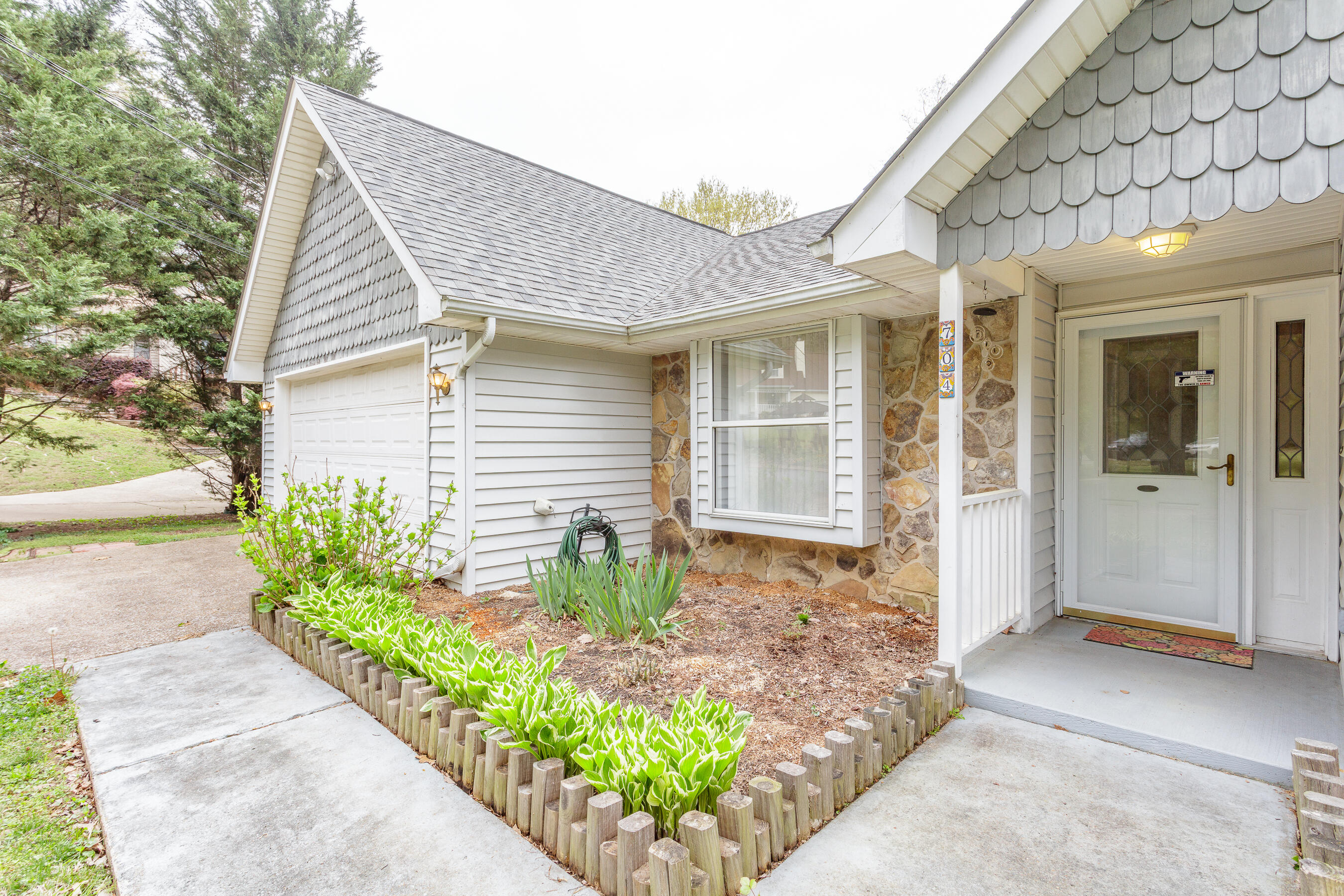 704 Gleason Terrace Court, Chattanooga, Tennessee image 2