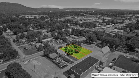 Photo of 1008 Mcfarland Avenue, Rossville, GA 30741 (MLS # 1534737)