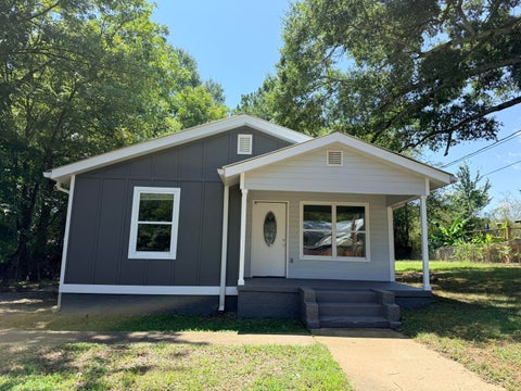Photo of 807 Mclemore Street, LaFayette, GA 30728 (MLS # 1541410)