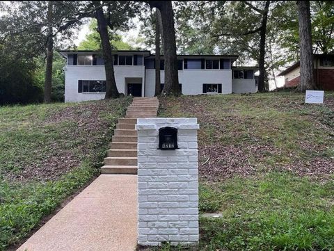 Photo of 4212 Rogers Road, Chattanooga, TN 37411 (MLS # 1516076) Photo of 4212 Rogers Road, Chattanooga, TN 37411 (MLS # 1516076)