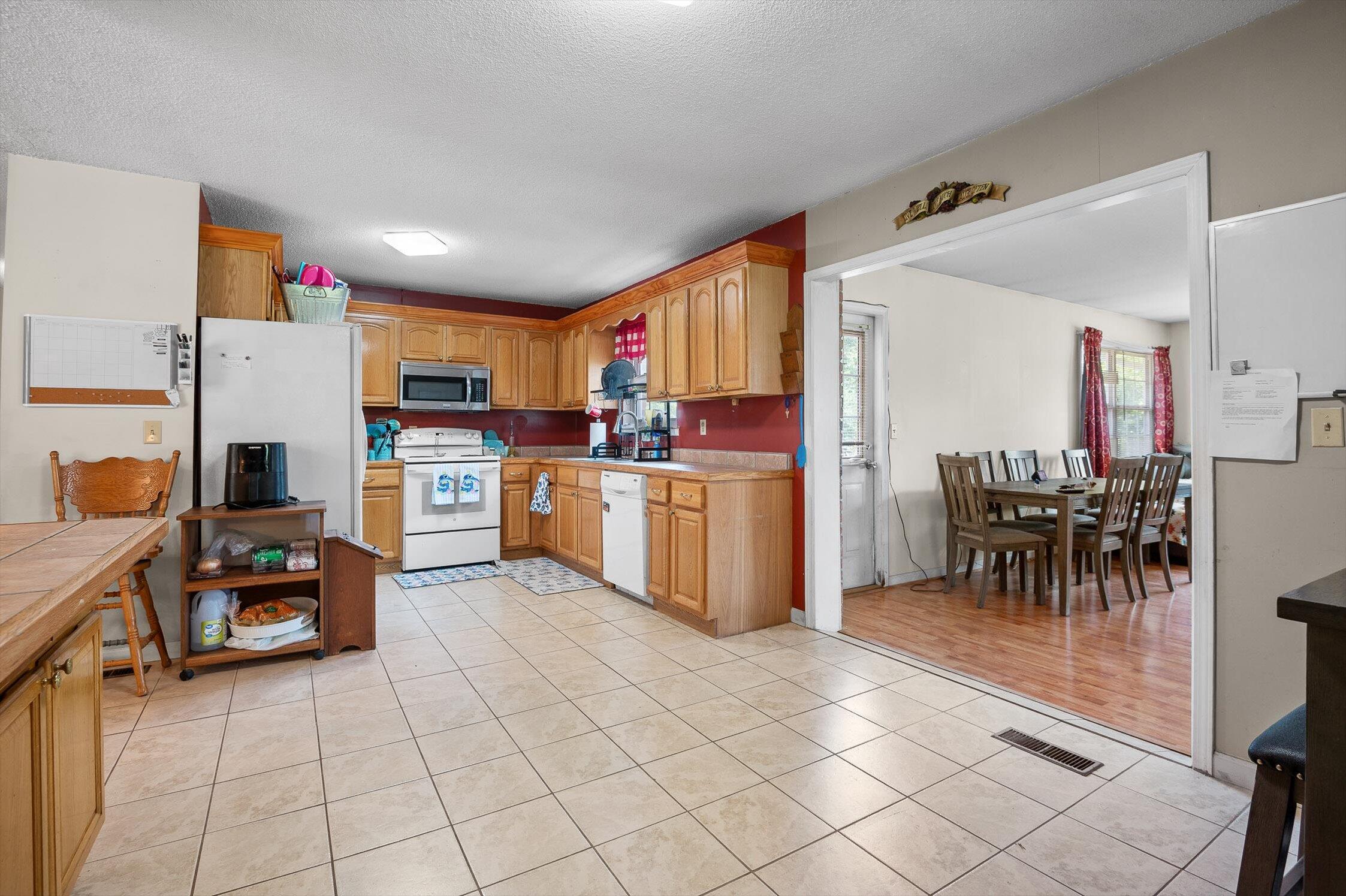 Dayton, Tennessee 37321, United States, 3 Bedrooms Bedrooms, ,2 BathroomsBathrooms,Residential,Active,148056