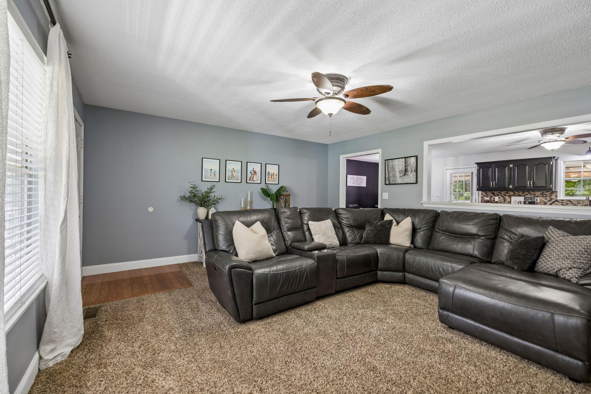 11 Hillside Drive
