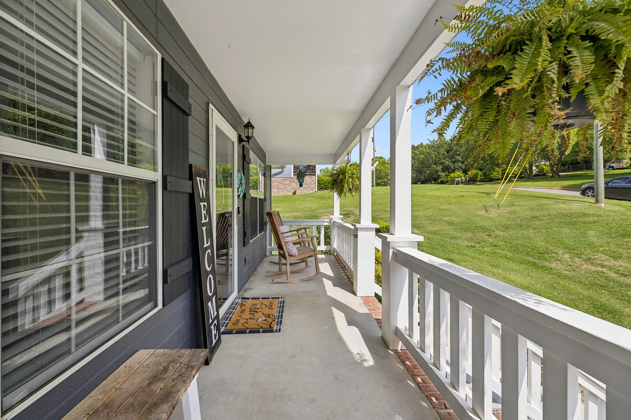 11 Hillside Drive