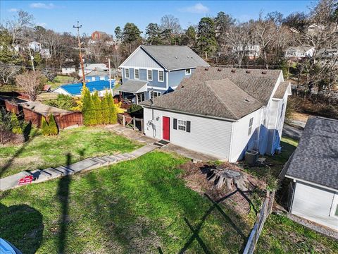 Photo of 1002 Boylston Street, Chattanooga, TN 37405 (MLS # 1524356)