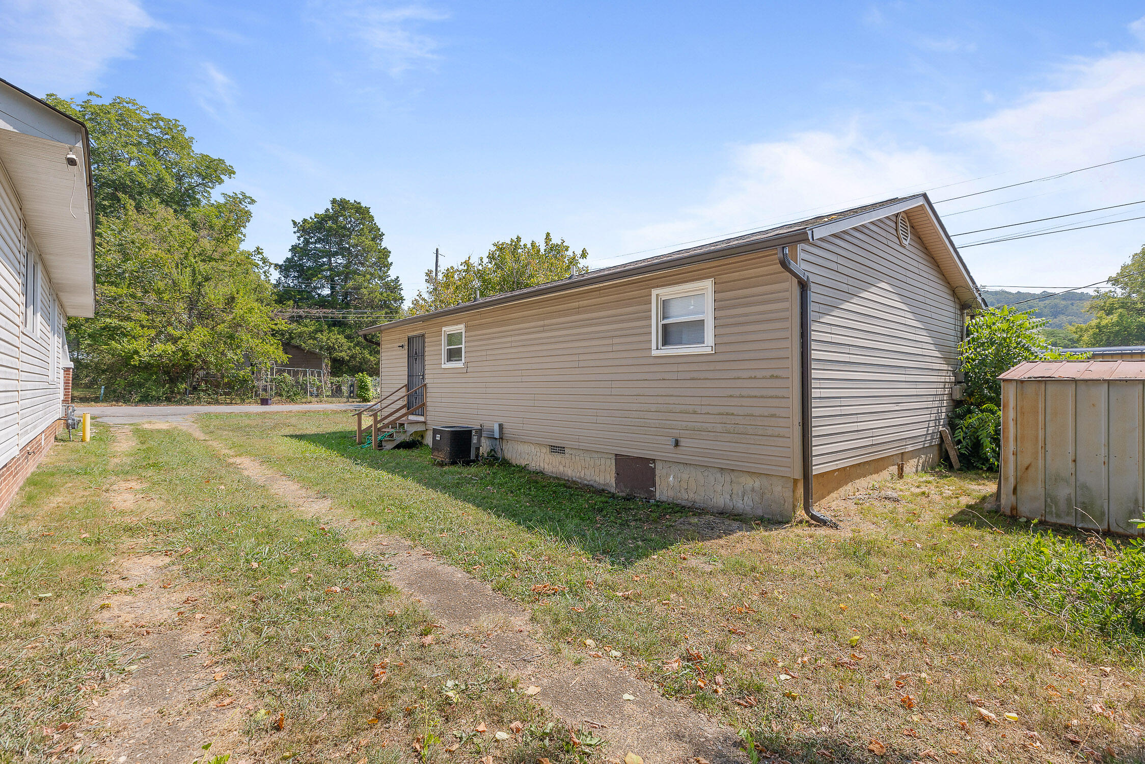 Chattanooga, Tennessee 37406, United States, 3 Bedrooms Bedrooms, ,1 BathroomBathrooms,Residential,Active,46062