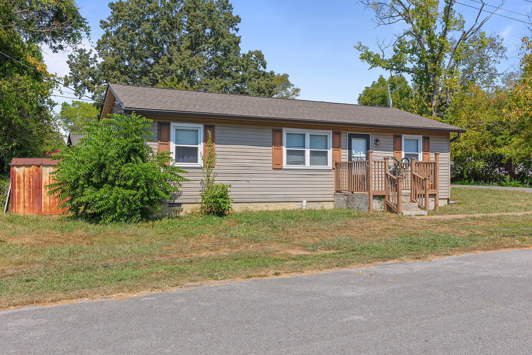 Chattanooga, Tennessee 37406, United States, 3 Bedrooms Bedrooms, ,1 BathroomBathrooms,Residential,Active,46062