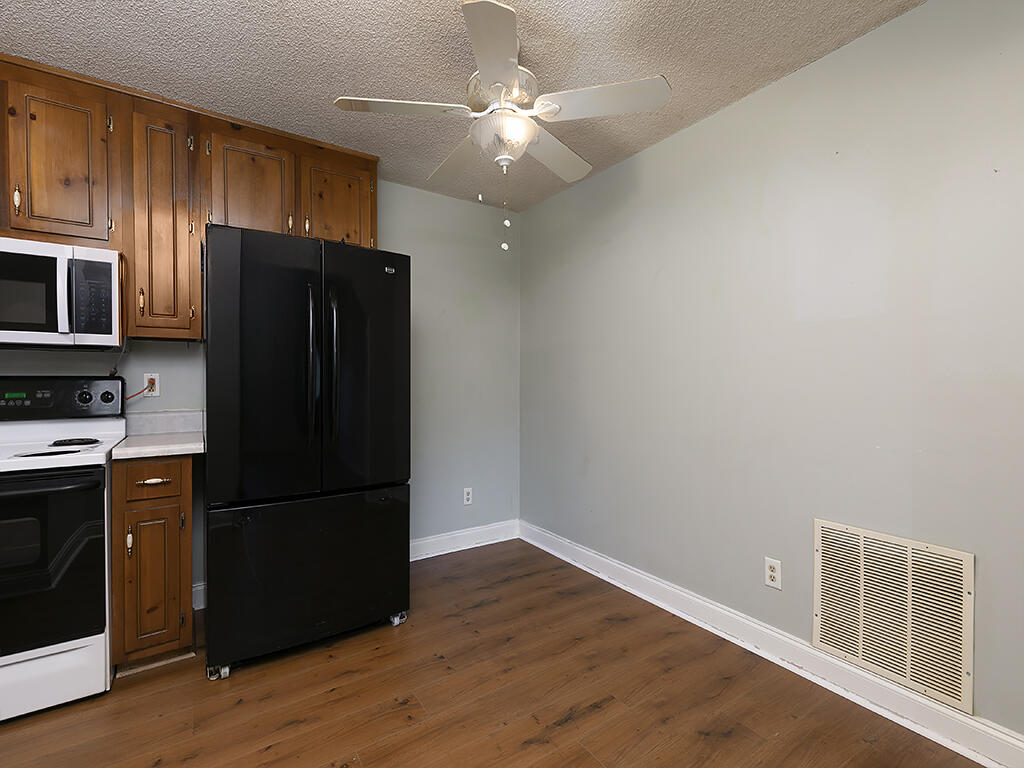 352 Jane Harris Road, Dallas, Georgia image 9