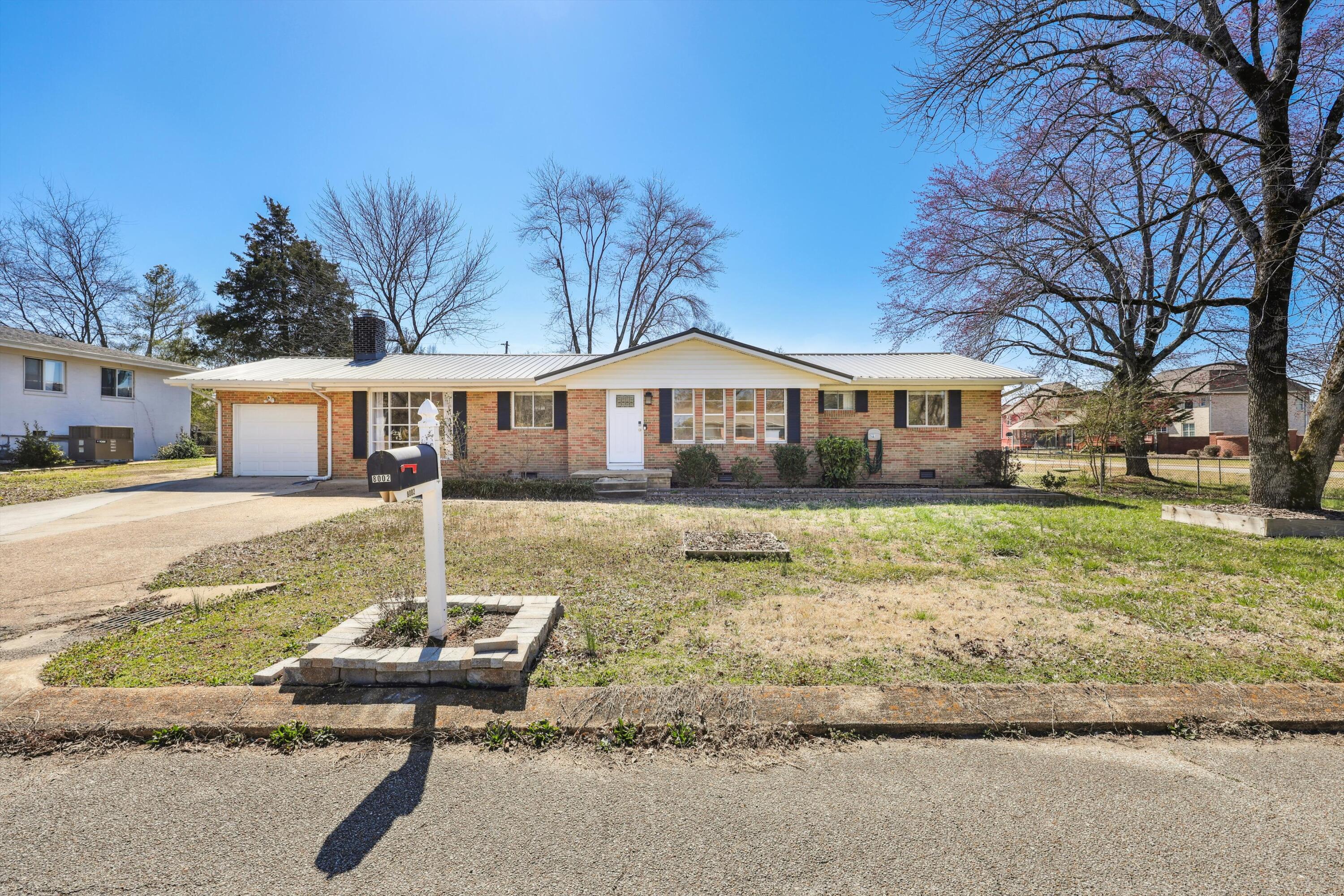 8002 Plaxco Drive, Chattanooga, Tennessee image 1