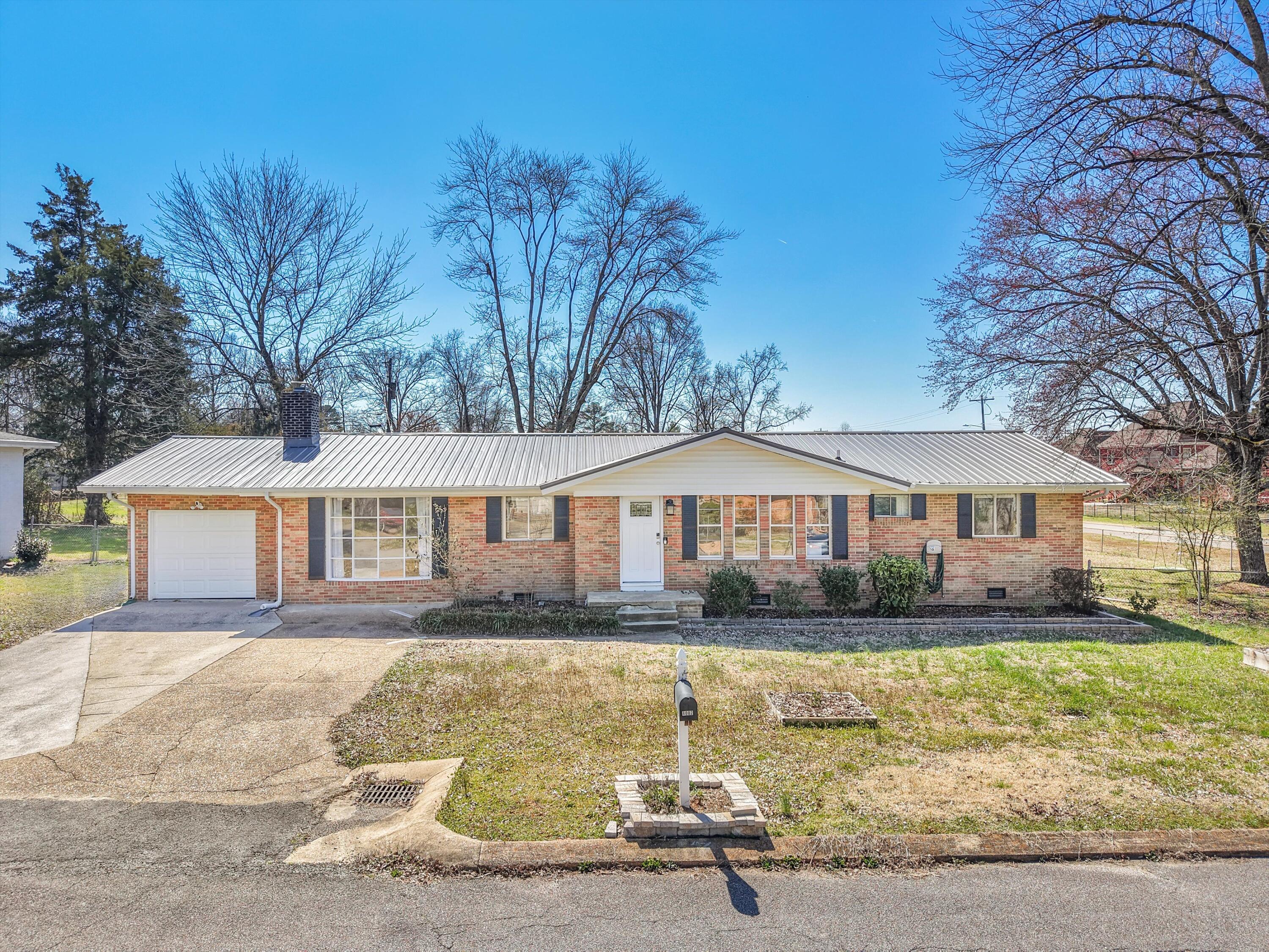 8002 Plaxco Drive, Chattanooga, Tennessee image 2