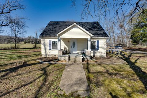 Photo of 993 Alvin York Highway, Whitwell, TN 37397 (MLS # 1524837)