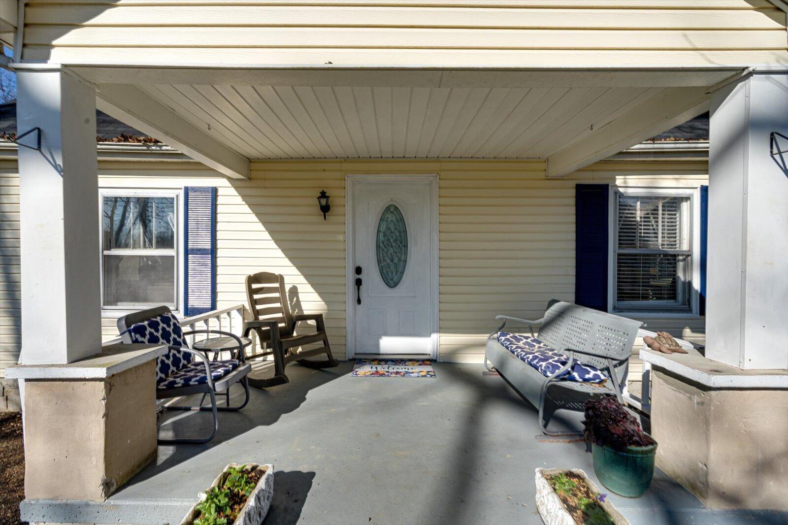 993 Alvin York Highway