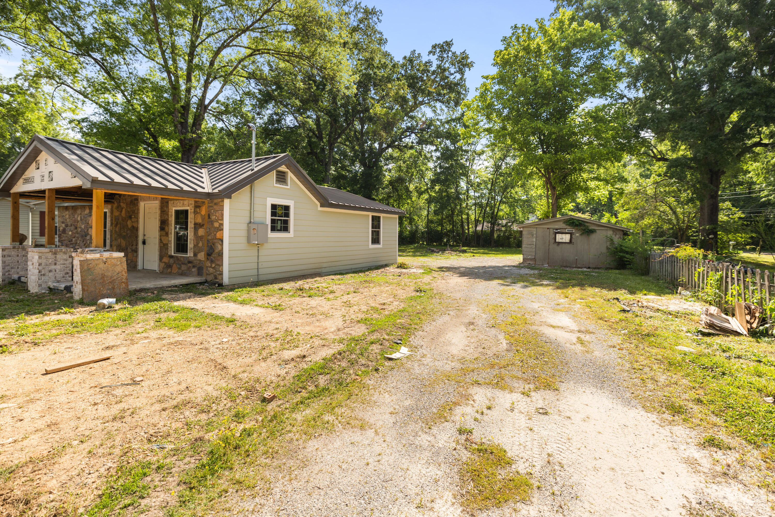 1432 Happy Valley Road