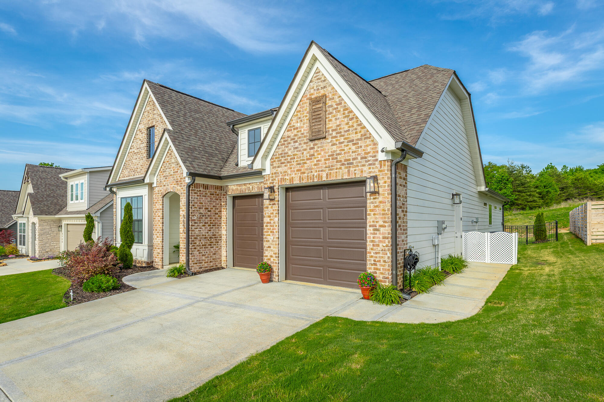 8896 Little Pine Lane