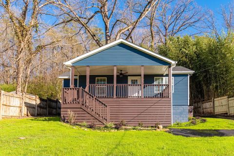 Photo of 700 Runyan Drive, Chattanooga, TN 37405 (MLS # 1529711)