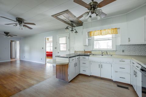 Tiny photo for 756 Blythe Ferry Road, Dayton, TN 37321 (MLS # 1529260)