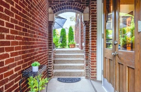 Tiny photo for 1000 E Martin Luther King Boulevard, Chattanooga, TN 37403 (MLS # 1527987)