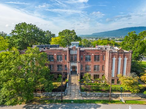 Tiny photo for 1000 E Martin Luther King Boulevard, Chattanooga, TN 37403 (MLS # 1527987)