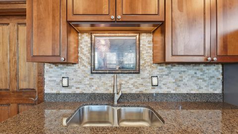 Tiny photo for 1000 E Martin Luther King Boulevard, Chattanooga, TN 37403 (MLS # 1527987)