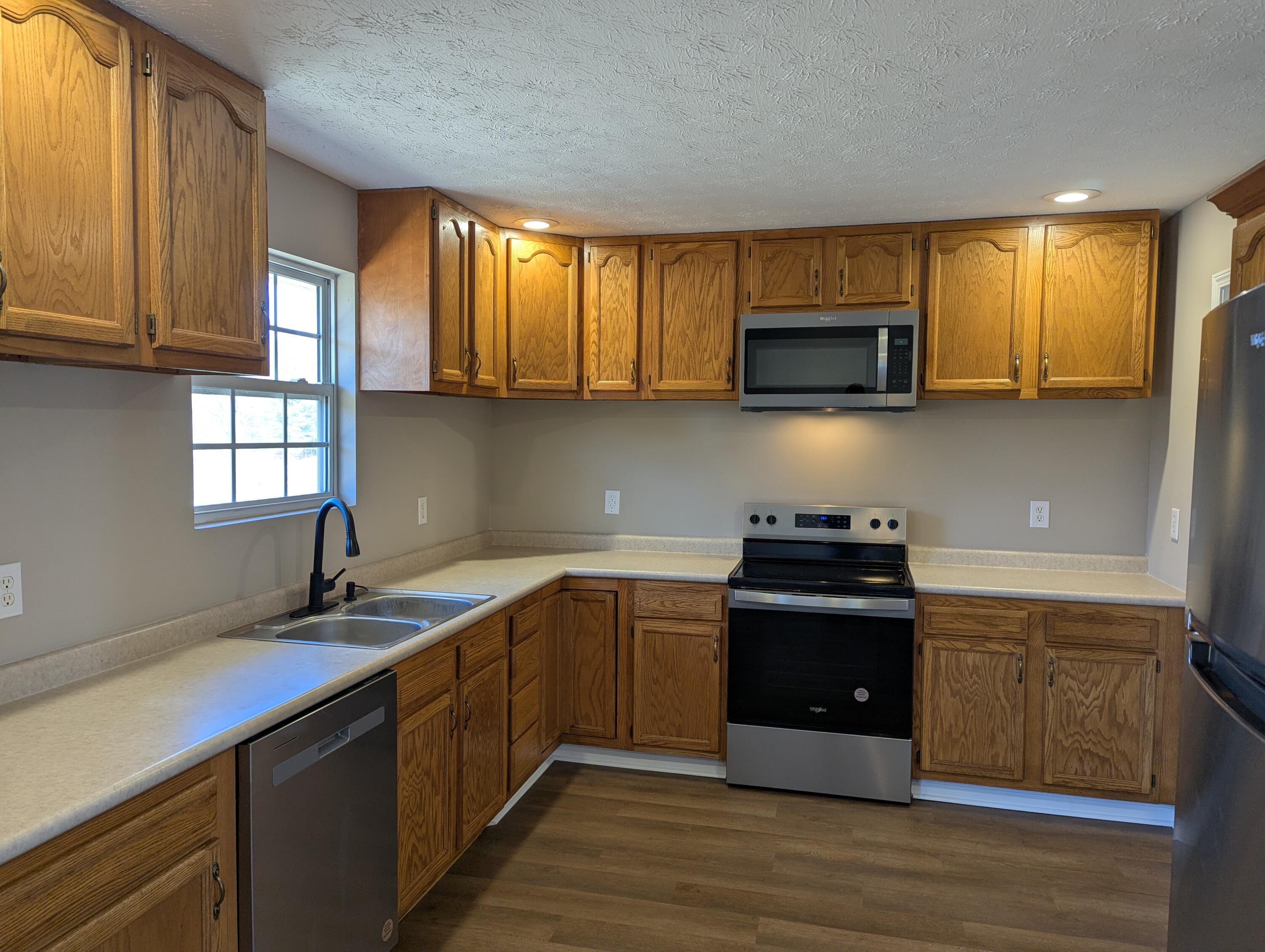 140 Shawnee Drive, Dayton, Tennessee image 2