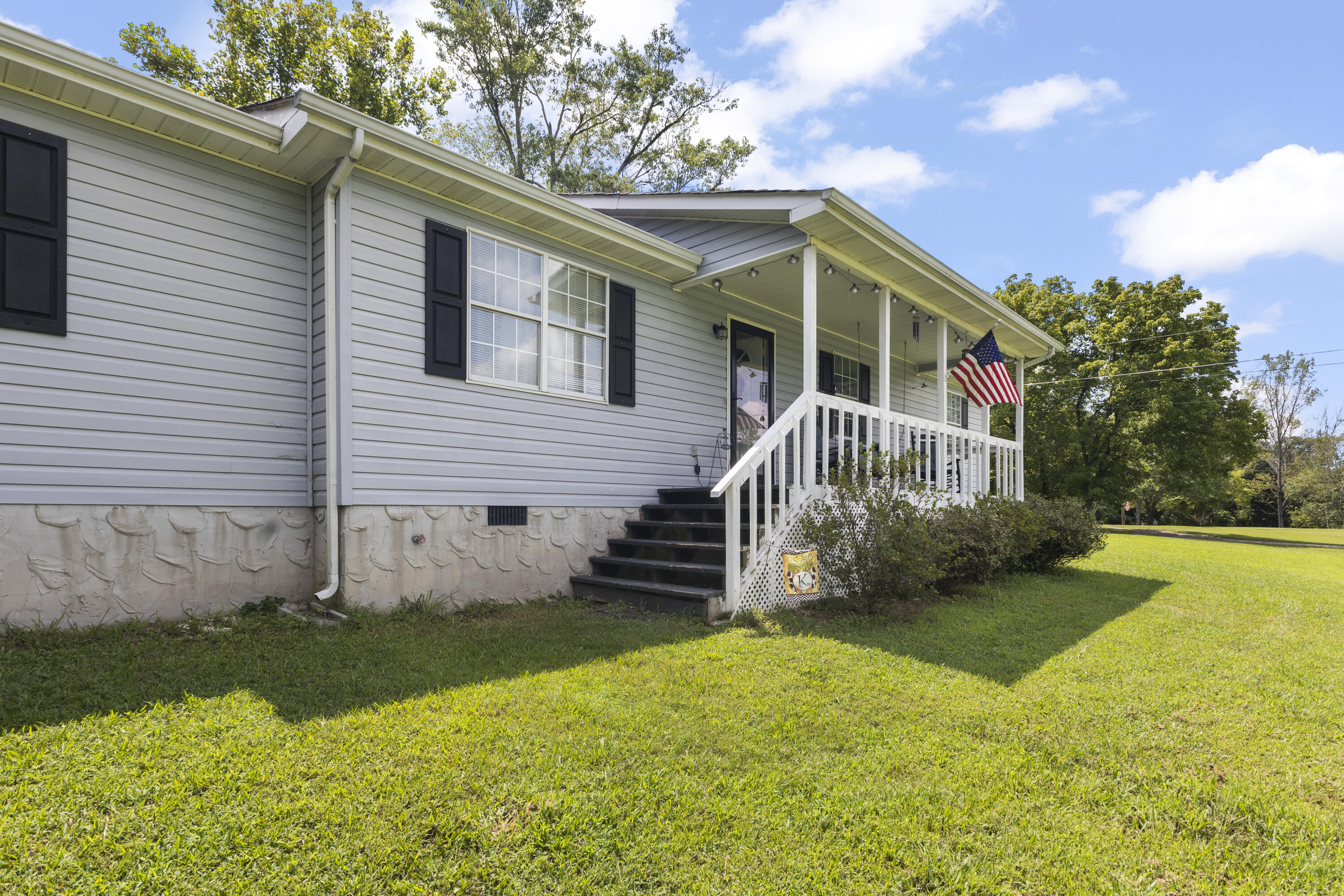 855 Ringgold Road