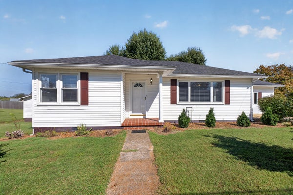 104 2ND AVE N, DECHERD, TN 37324 - Image eec4d62a18a149a69519b72219d98c13/964891759