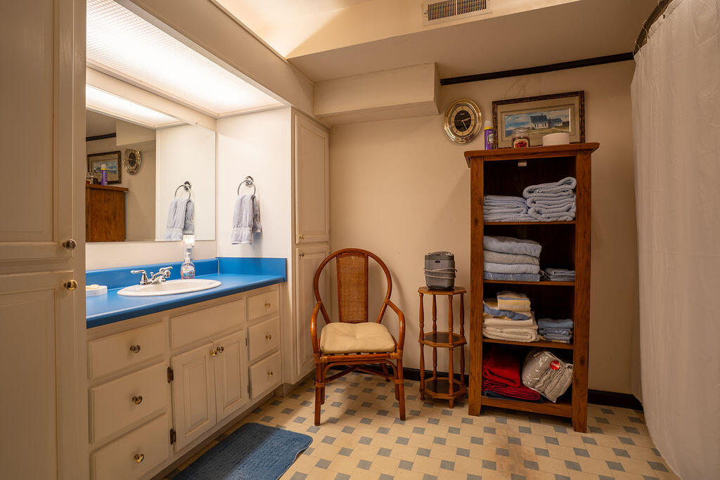 Trenton, Georgia 30752, United States, 1 Bedroom Bedrooms, ,2 BathroomsBathrooms,Residential,Active,243127