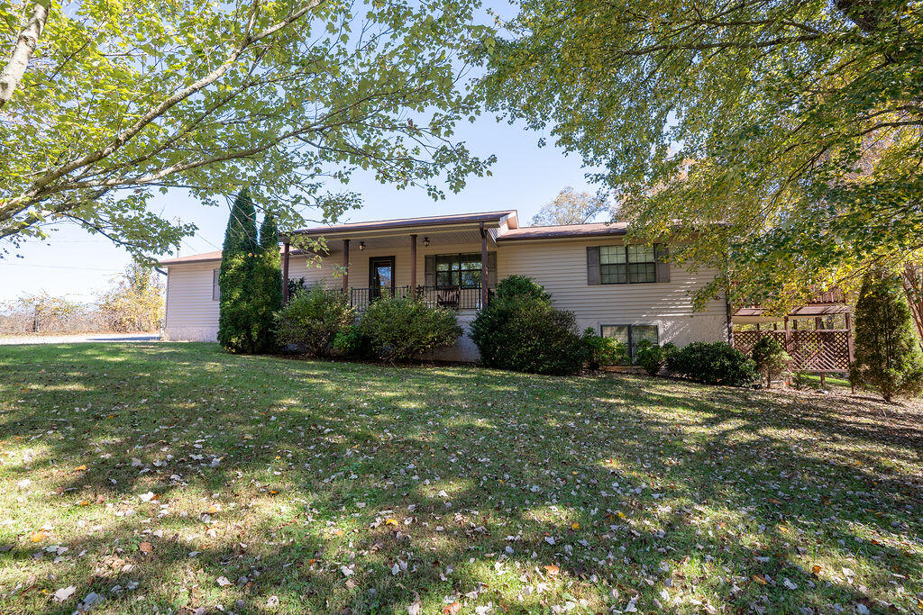 Trenton, Georgia 30752, United States, 1 Bedroom Bedrooms, ,2 BathroomsBathrooms,Residential,Active,243127