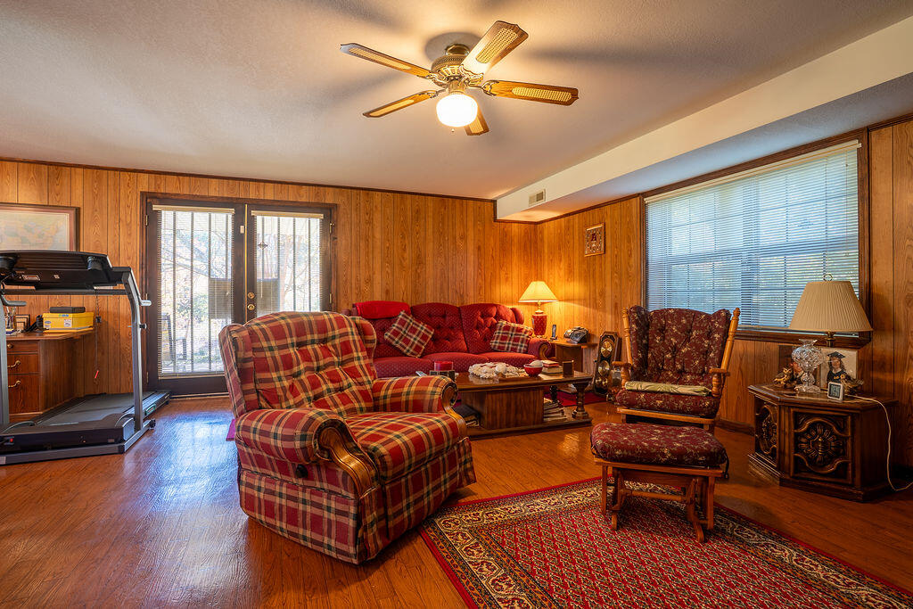 Trenton, Georgia 30752, United States, 1 Bedroom Bedrooms, ,2 BathroomsBathrooms,Residential,Active,243127